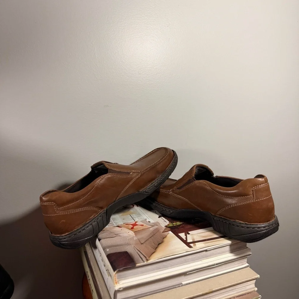Rockport Size 10 Men's Brown Leather Slip-On Shoes